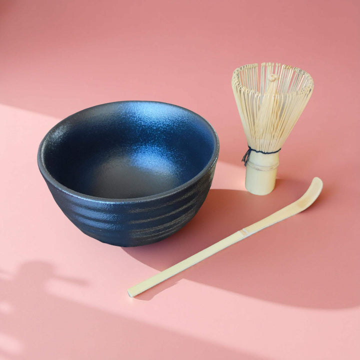 Kit matcha cérémonie pro japonais avec bol à matcha chawan noir chasen et chashaku